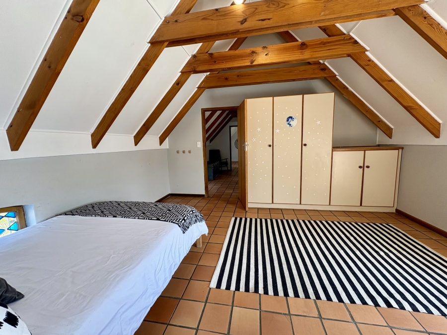 4 Bedroom Property for Sale in Hoog En Droog Western Cape